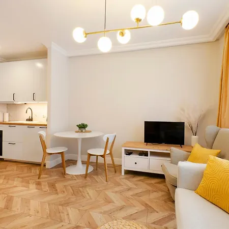 Sky Home-sun -manufaktura, Bezplatny Parking, Dostep Na Kod Apartment Lodz